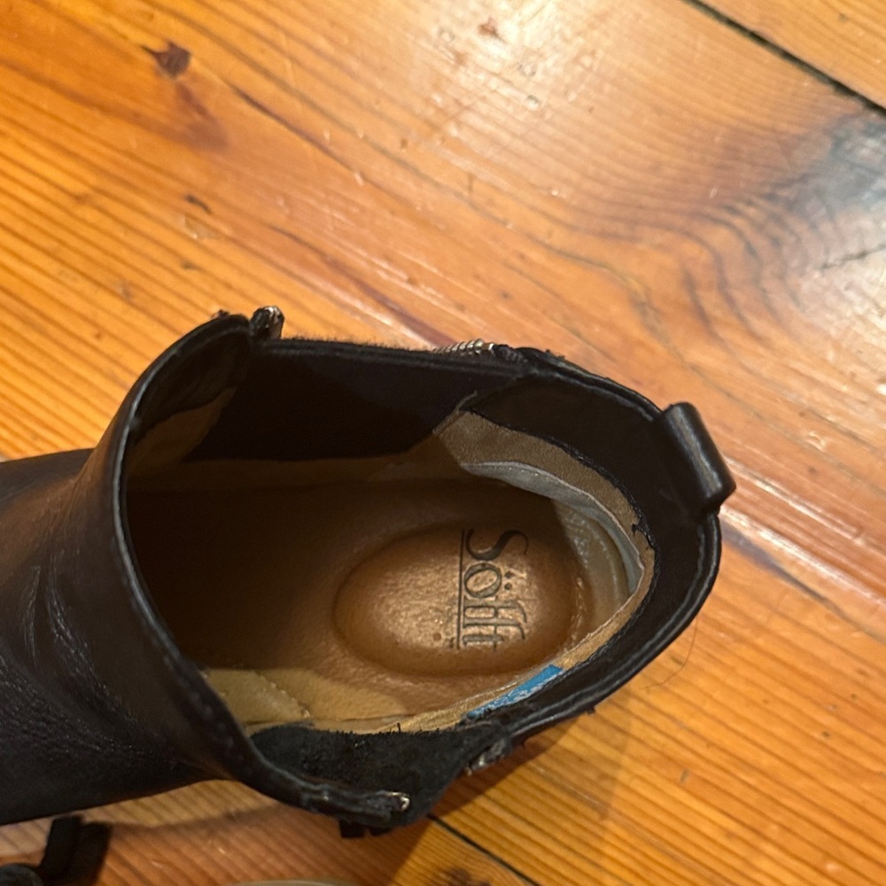 Sofft Black Leather Ankle Booties with White Soles - Picture 2 of 8
